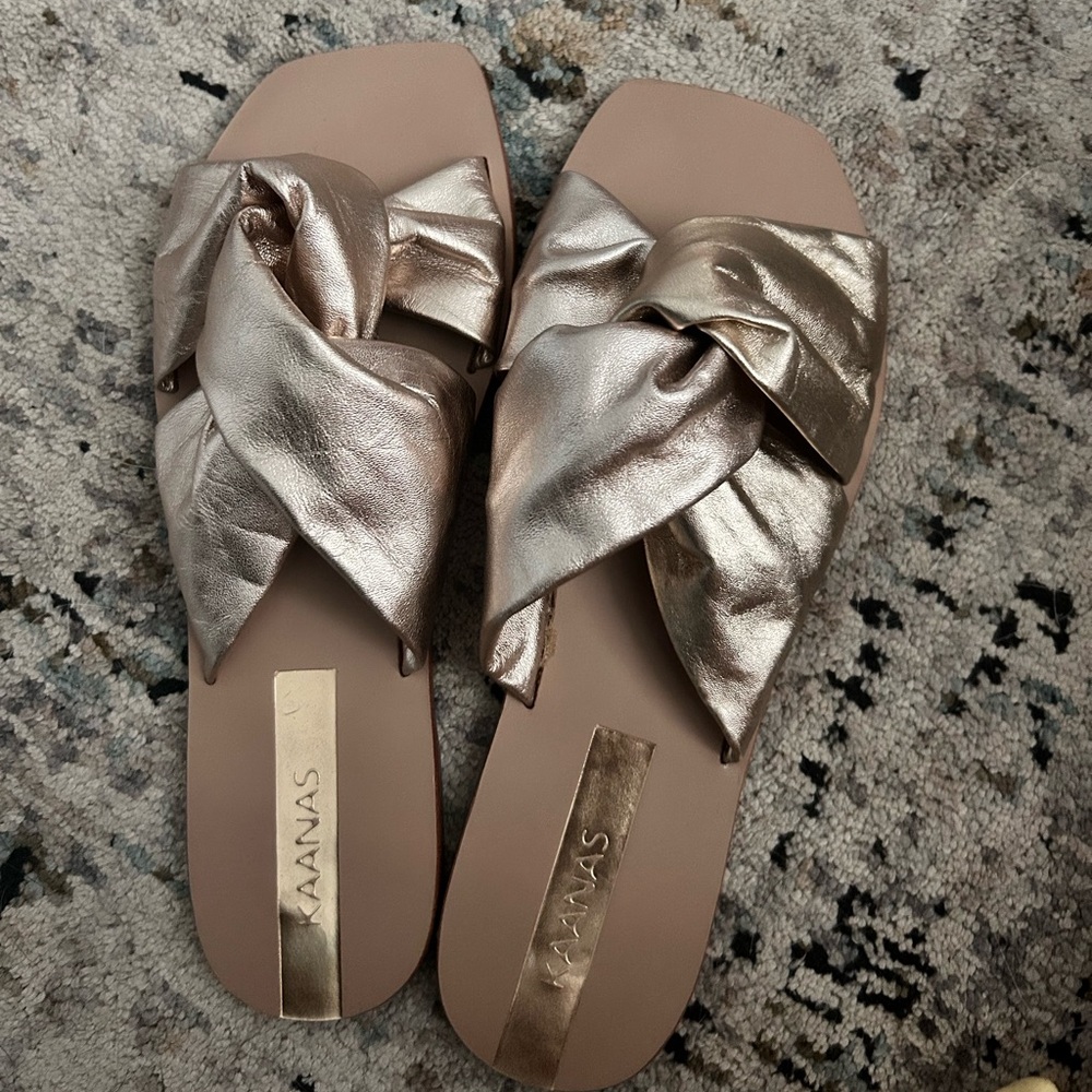 KAANAS Belem Crossover Knot Sandal